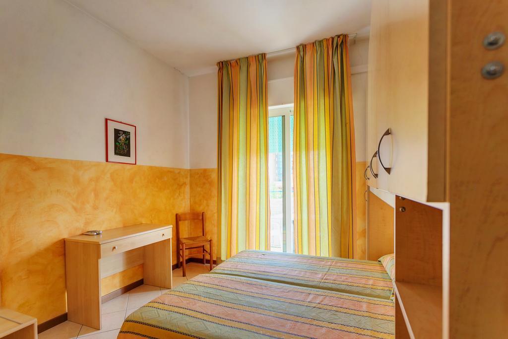 Hotel Canova Lido di Jesolo Kamer foto